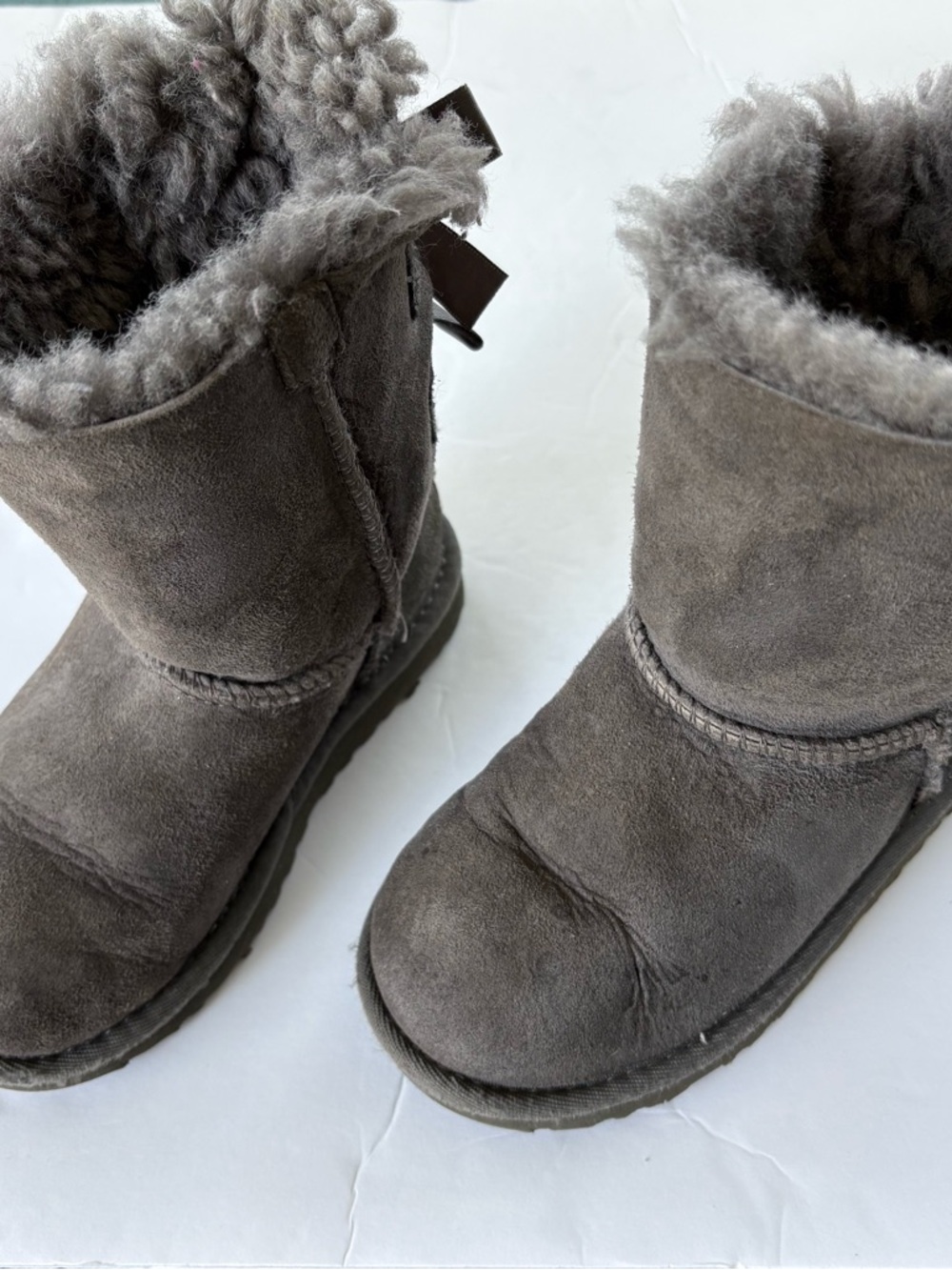 UGG Girls Gray Bailey Bow Suede Shearling Boots - 10